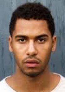 Elliot Knight