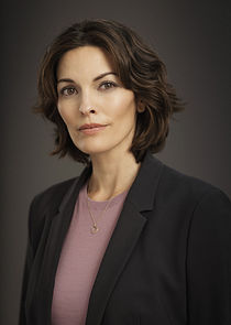 Alana De La Garza Special Agent in Charge Isobel Castile