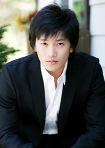 Kang Hyun Woo