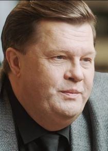 Александр Владимирович Мирошниченко, отец Карины, владелец сети автосалонов