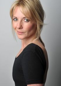  Lisa Dillon