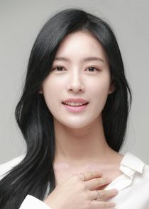 Son Ye Ji