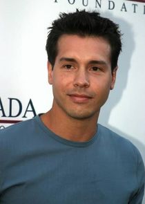  Jon Seda