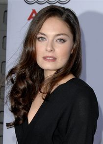 Alexa Davalos