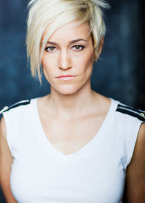  Luvia Petersen
