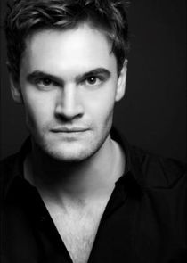 Tom Bateman