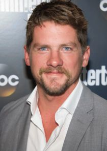 Zachary Knighton