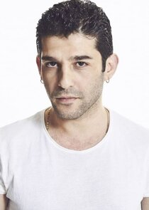 Kép: Halil Babür színész profilképe