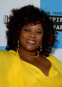  Loretta Devine