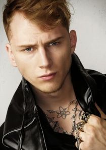  Colson Baker 