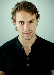 Kép: Metin Akdülger színész profilképe