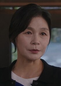 Jung Myeong Hee [Soo Ho's mother]