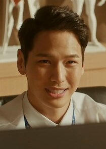 Yoon Jung Woo