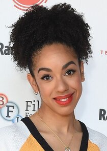 Pearl Mackie