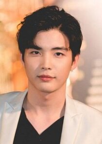 Pasatorn Lertsathitwong