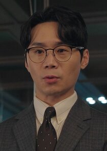 Kang Young Woo