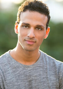 Ari Stachel