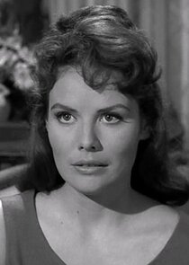 Polly Courtland