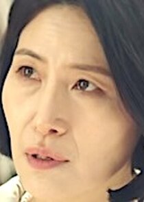 Yeo Jung's Woo mother