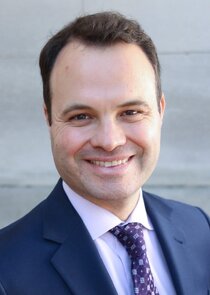 Eric Lesser