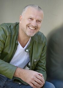 Bernhard Aichner