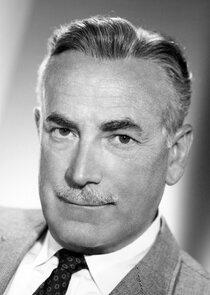 Raymond Bailey