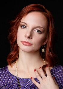 Александра Смолякова