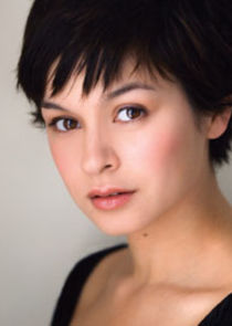  Julia Taylor Ross