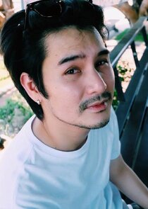 Arty Thanachat Tullayachat