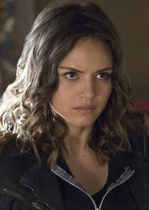 Rayna Cruz