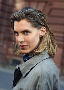 Bettine Langehein