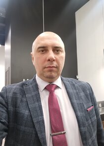 Валерий Шувалов