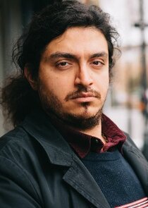 Arash Azizi