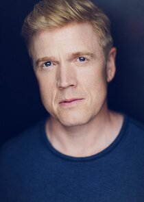 Dustin Tucker