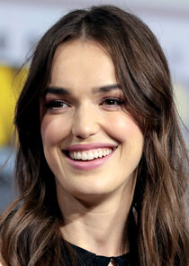 Elizabeth Henstridge