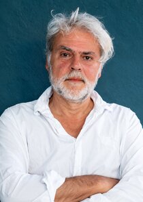 Νίκος Καραθάνος