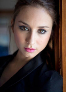Troian Bellisario