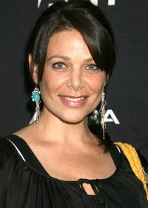  Meredith Salenger