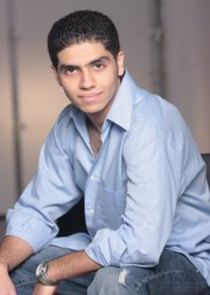  Mena Massoud