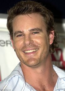 Aaron Jeffery