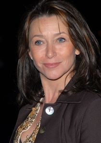  Cherie Lunghi