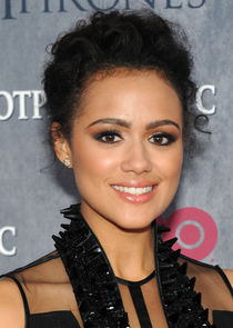  Nathalie Emmanuel