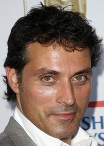 Rufus Sewell