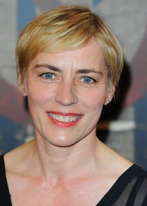 Saskia Reeves