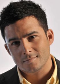  Ennis Esmer