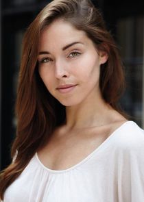  Natalie Krill