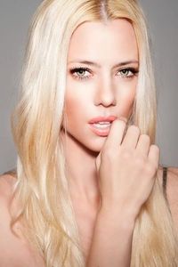 Nicole Neumann