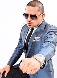Larry Hernandez