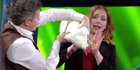Penn, Teller and a Mind Reading Chicken