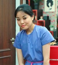 Шини, тайская массажистка в салоне красоты